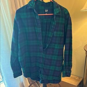 GAP Women’s Casual Green and Navy Plaid Shirt